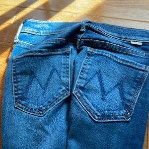 High wasted MOTHER jeans STYLE:runway color: sweet and sassy size: 26